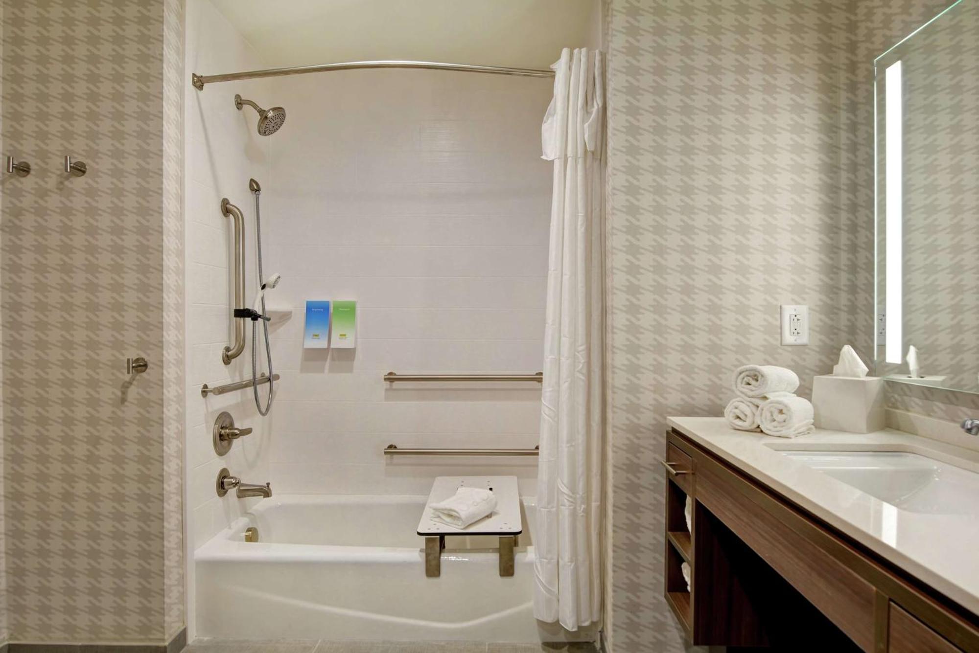 Home2 Suites Charleston West Ashley Extérieur photo